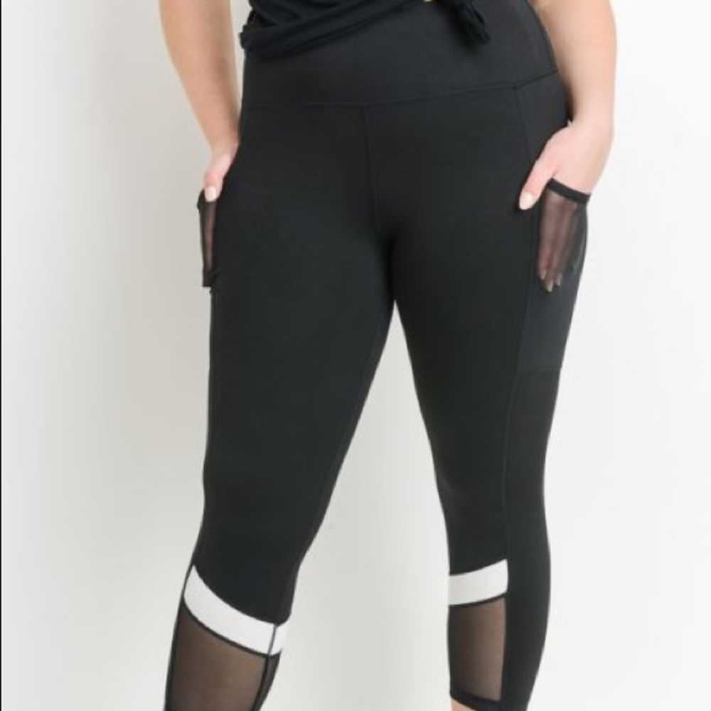 Highwaist Color Block Mesh Compression Legging - Picture 5 of 5